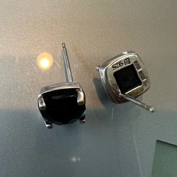 Vintage Sterling Silver Black Onyx Earrings - Picture 2 of 6